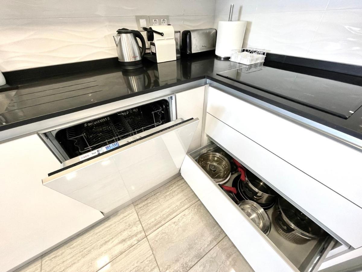 Exclusive Apartments On The First Line Of Benidorm Sol Y Mar Luaran gambar